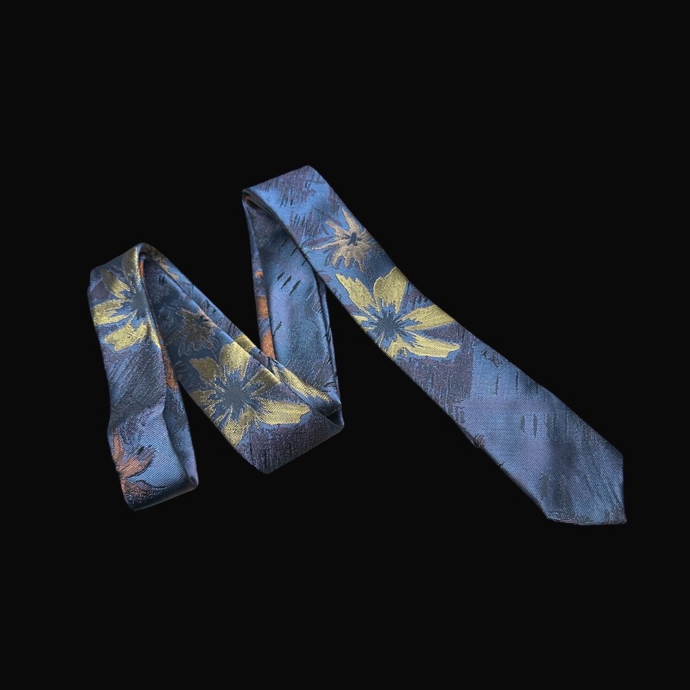 Bugle Boy Vintage Blue Gold Floral Jacquard Necktie Made in USA WPL 2831